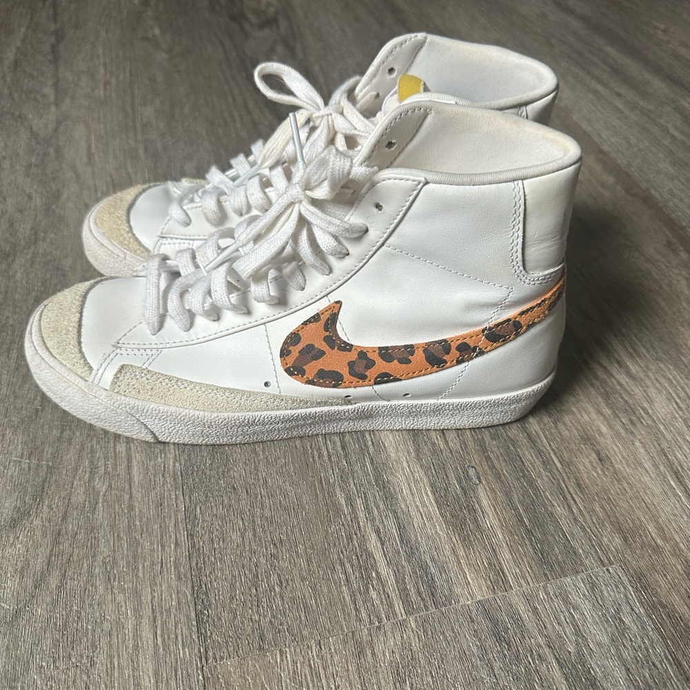 Nike Blazers cheetah print sz 8